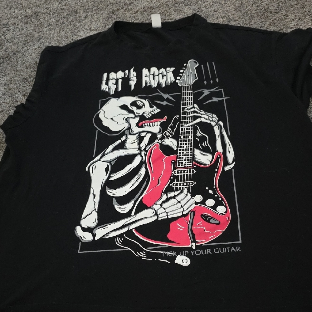 ROMWE Black Tee